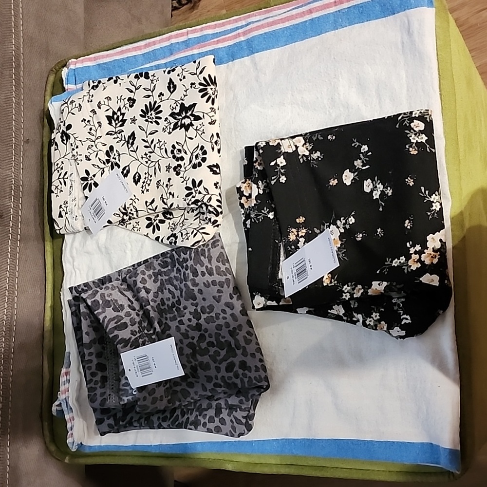3 pairs old navy leggings